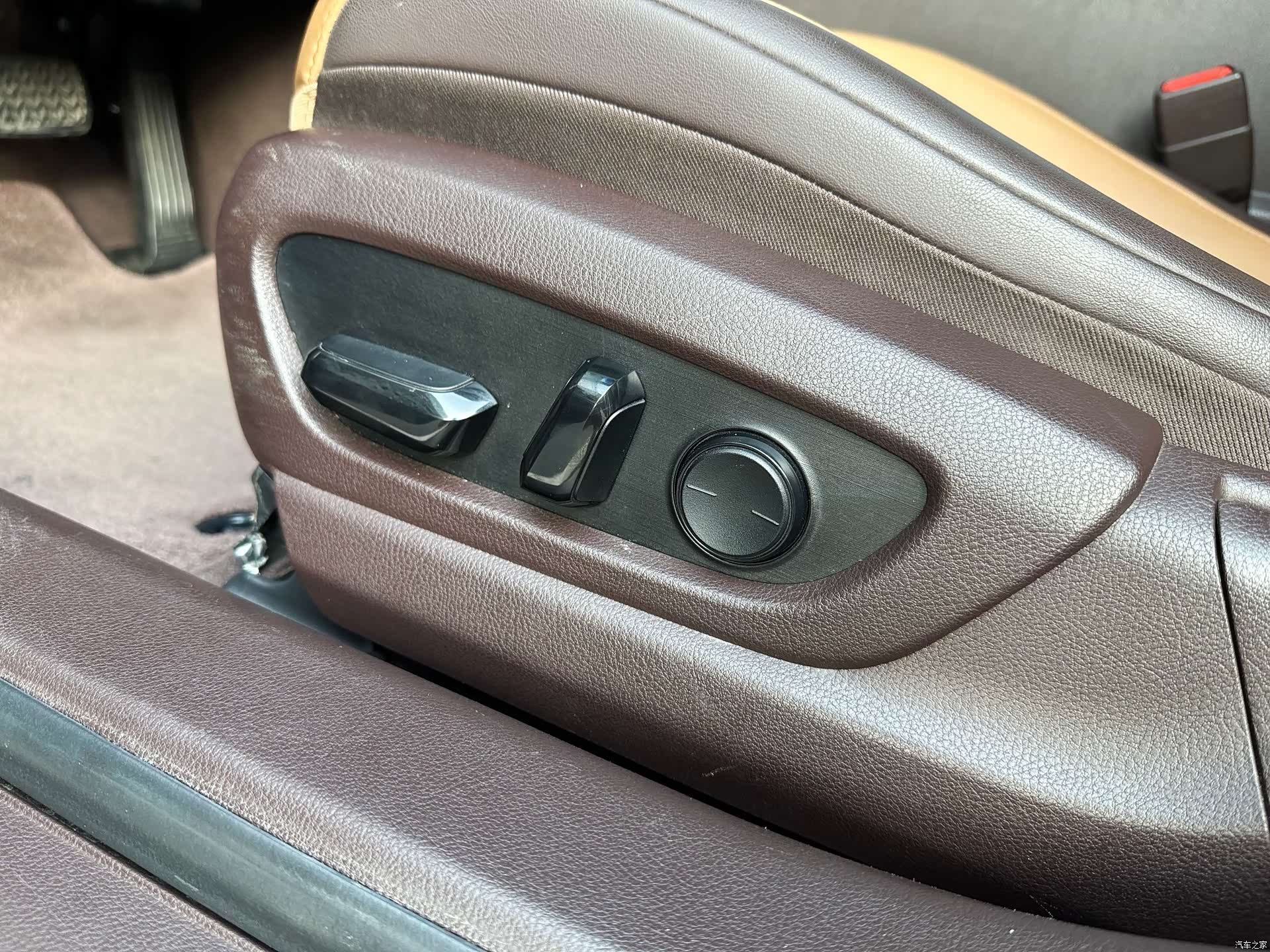 Lexus ES, 2020 11