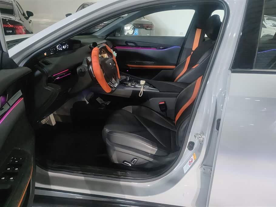 Changan UNI-V Changan UNI-V
