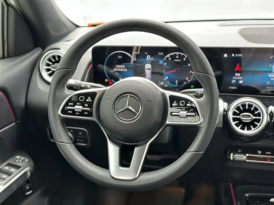 Mercedes-Benz GLB