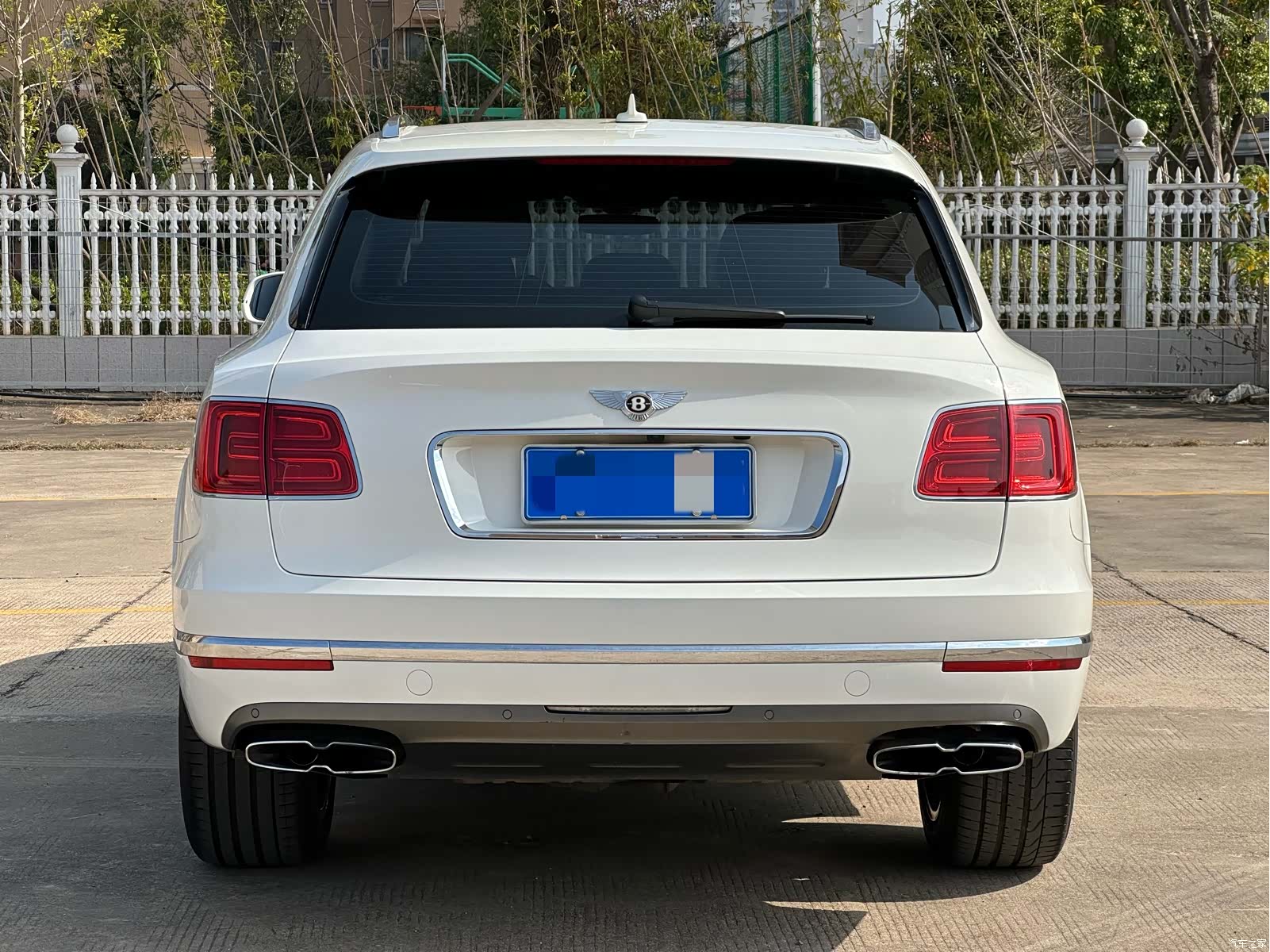 Bentley Bentayga, 2020 8