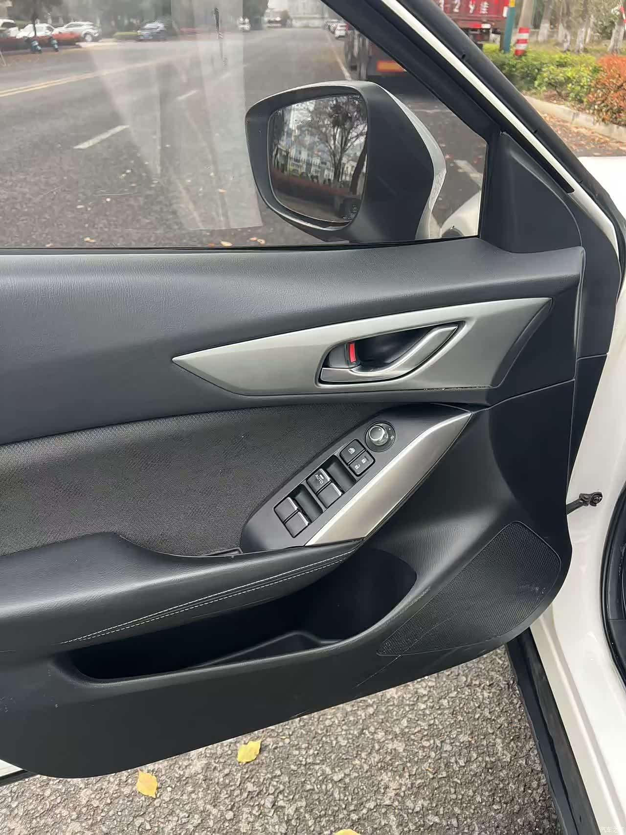 Mazda CX-4, 2018 10