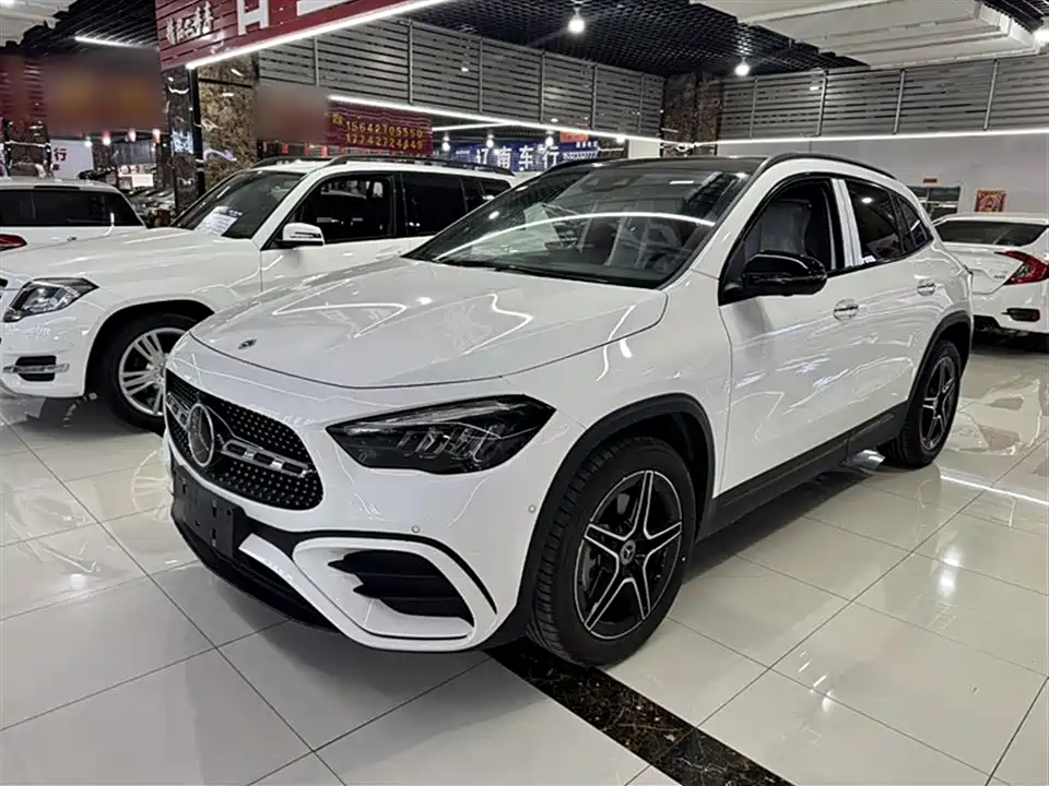 Mercedes-Benz GLA