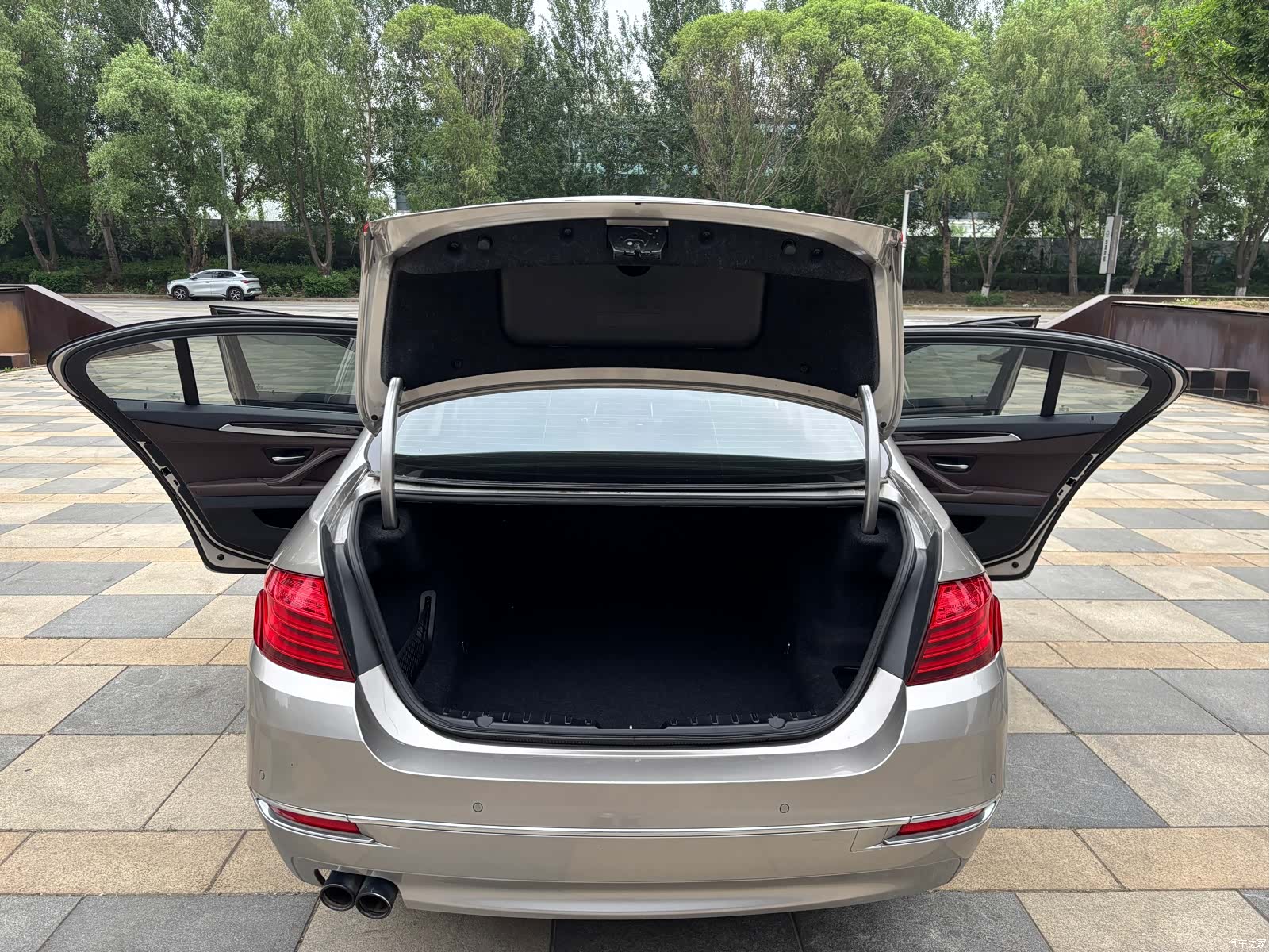 BMW 5 Series, 2014 26