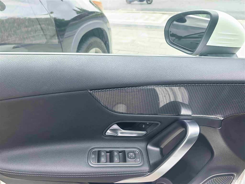 Mercedes-Benz A-Class, 2021 13