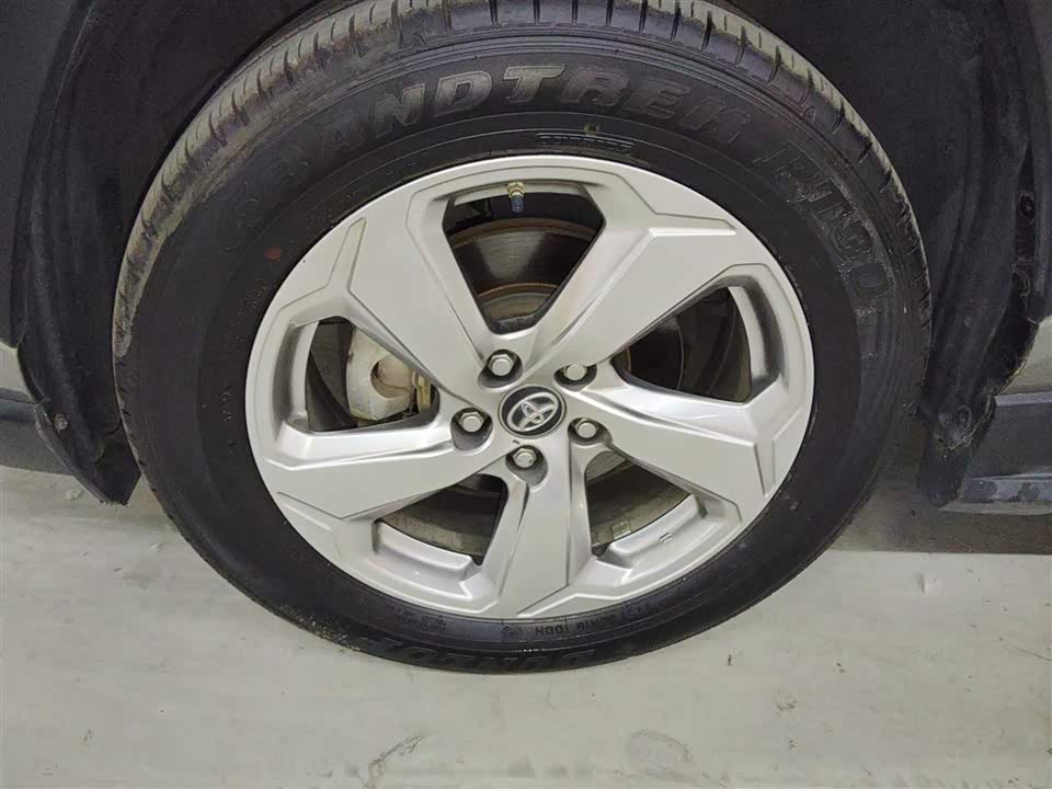 Toyota RAV4 Rongfang