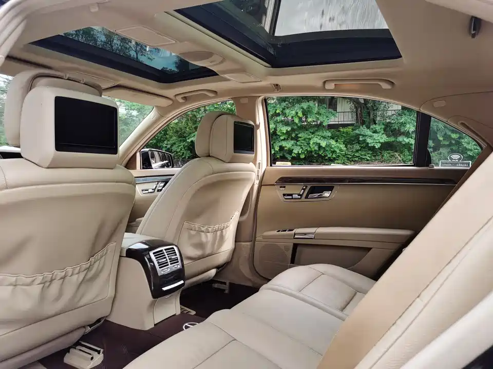 Mercedes-Benz S-class Mercedes-Benz S-class