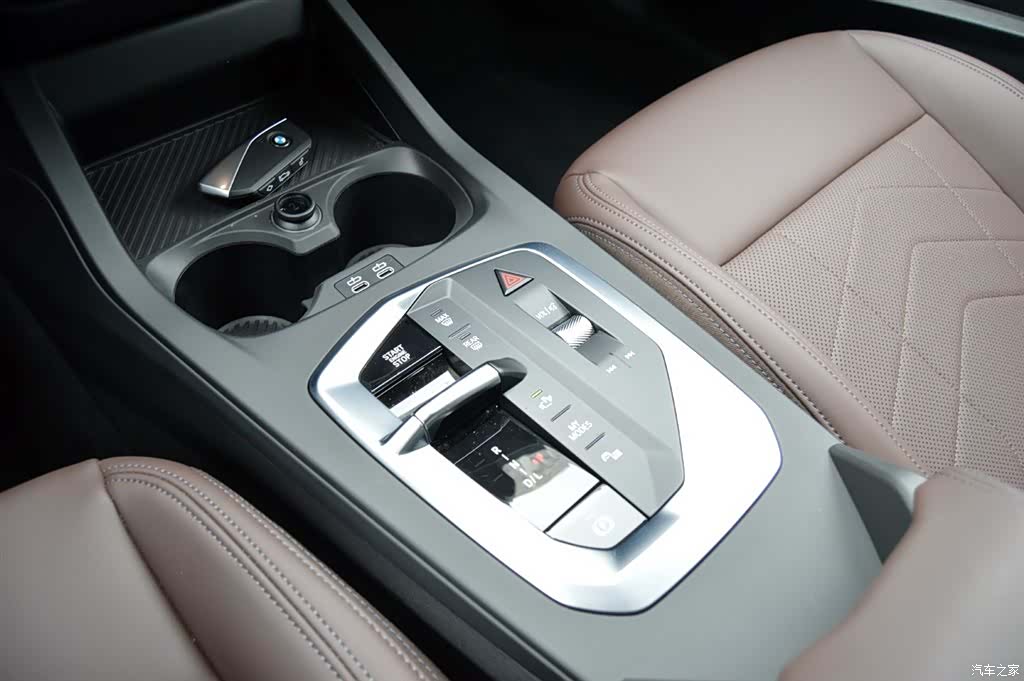 BMW 2 Series, 2025 10