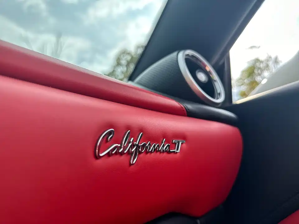 Ferrari California T