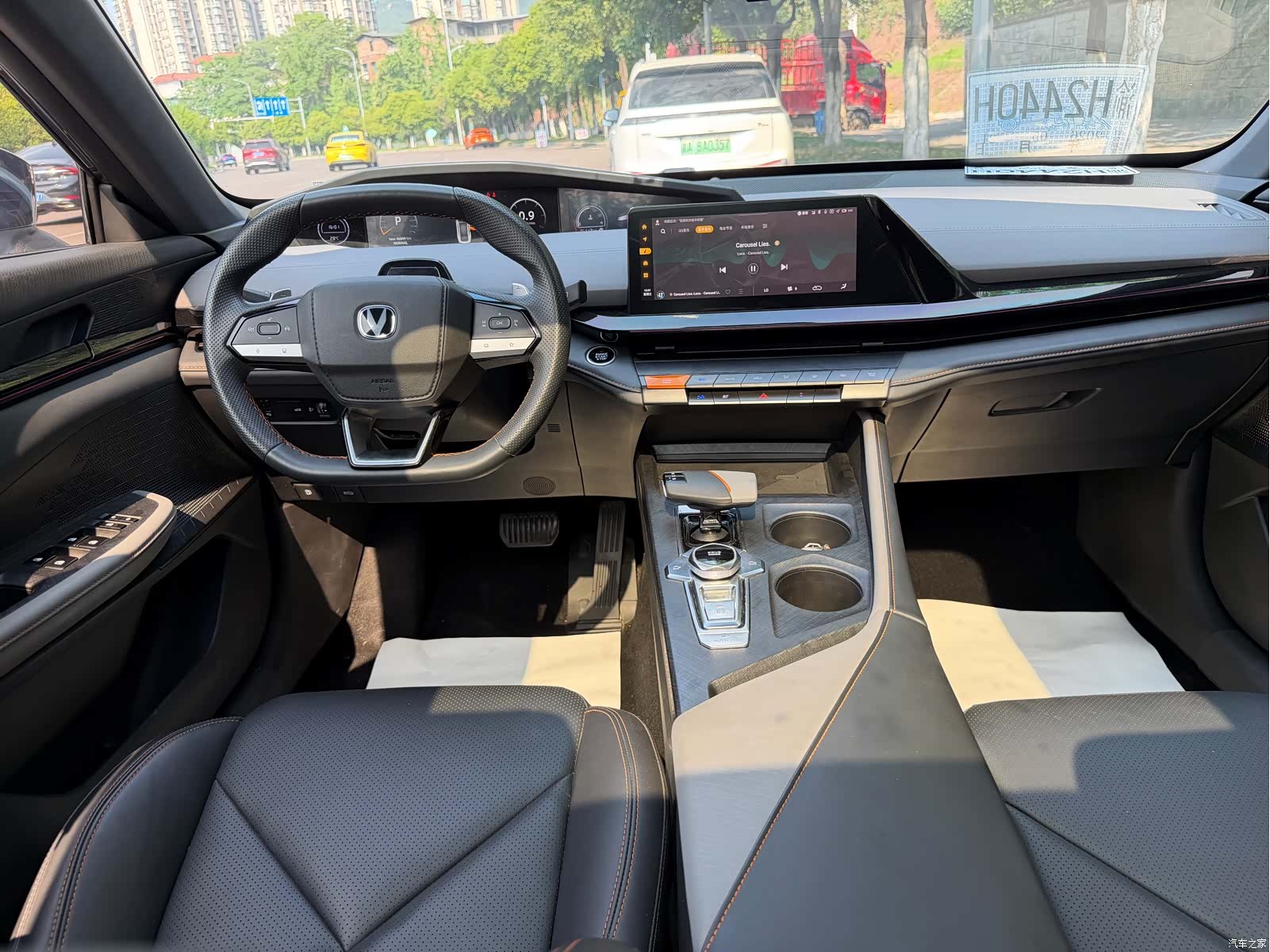 Changan UNI-V, 2022 10