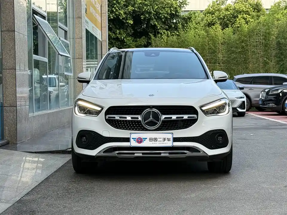 Mercedes-Benz GLA