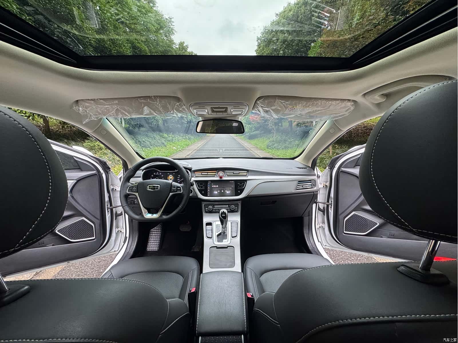 Geely Emgrand, 2018 17