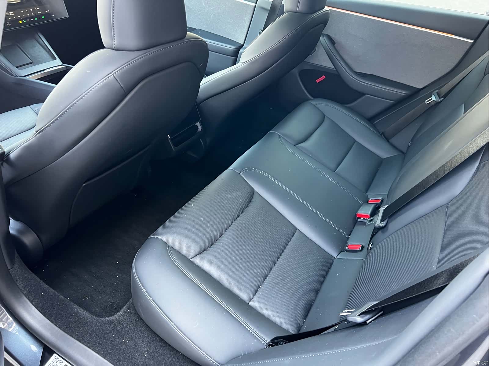 Tesla Model 3, 2024 13