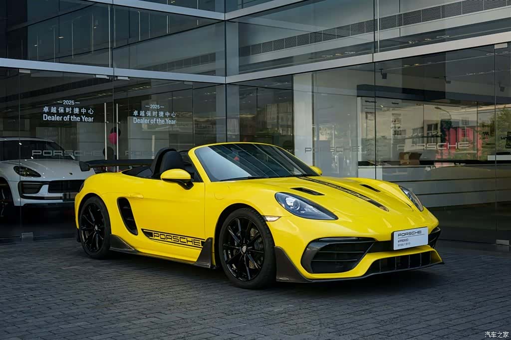 Porsche Boxster, 2024 4