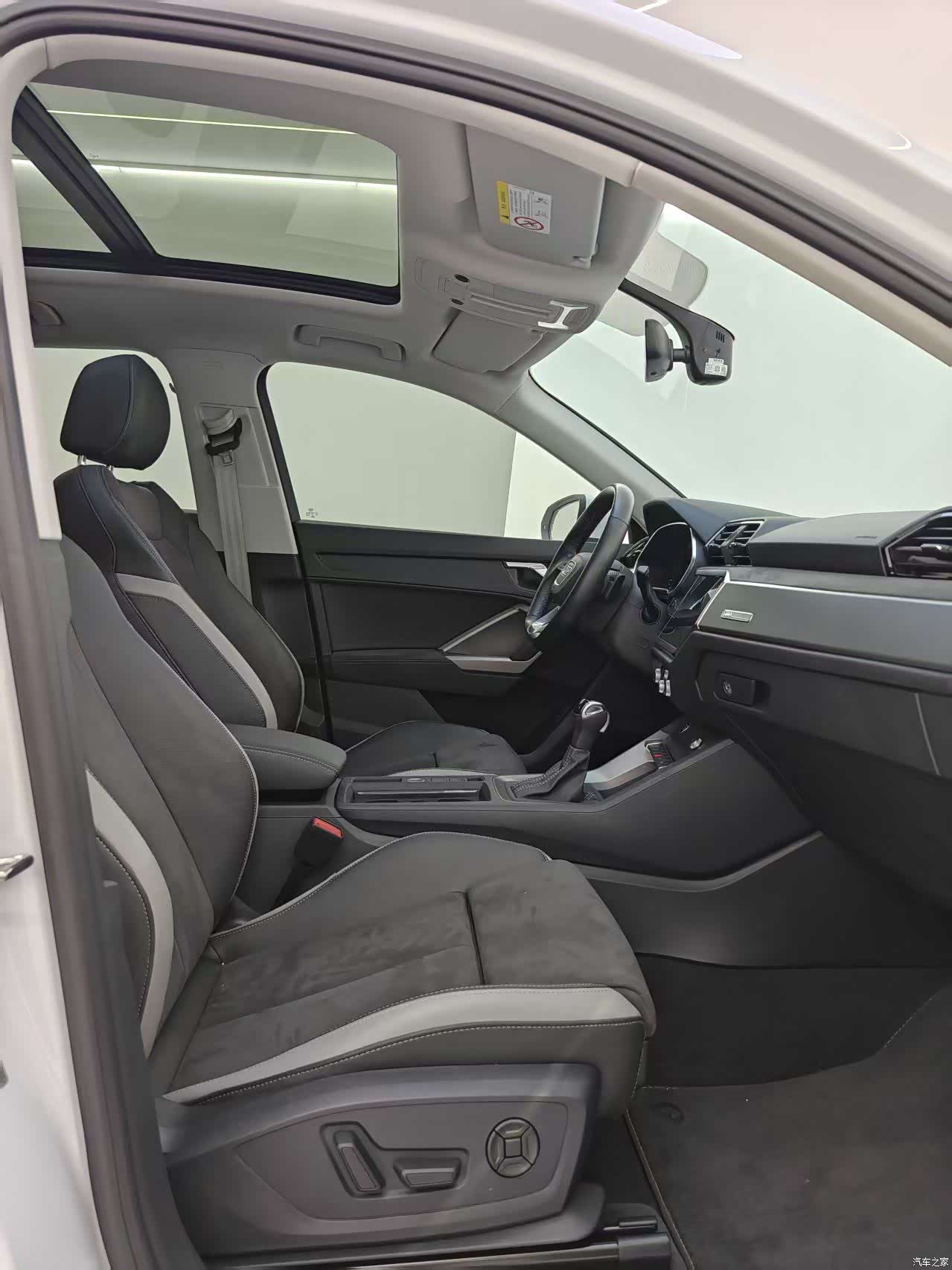 Audi Q3, 2022 18