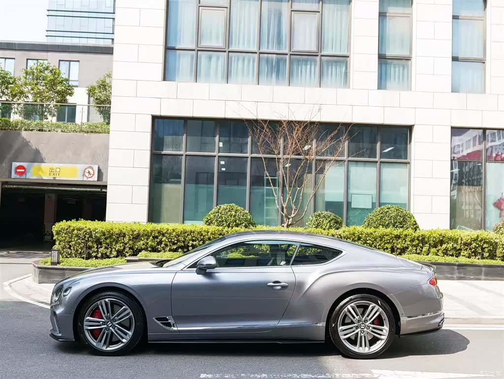 Bentley Continental GT, 2023 2