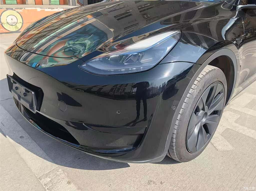 Tesla Model Y, 2024 4