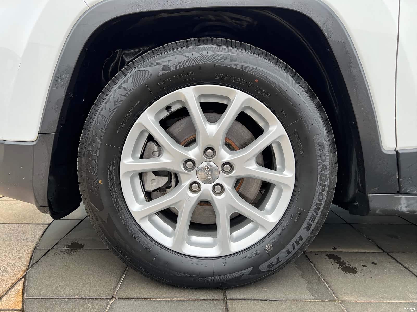 Jeep Cherokee, 2019 20