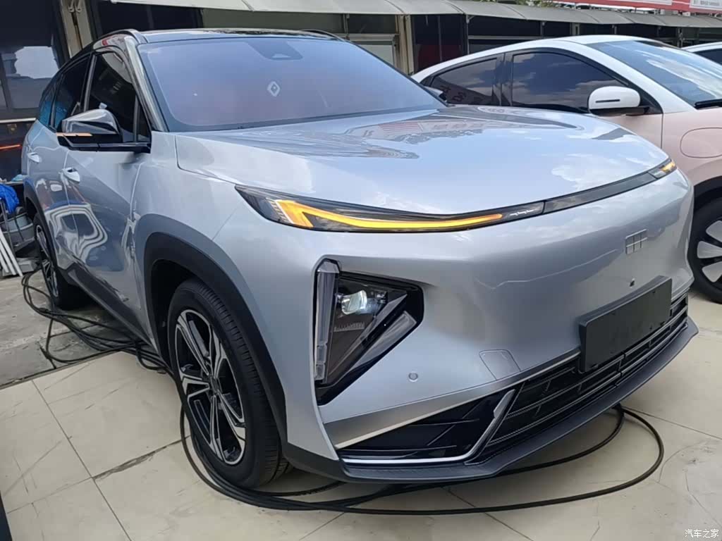 Geely Galaxy L7, 2025 4