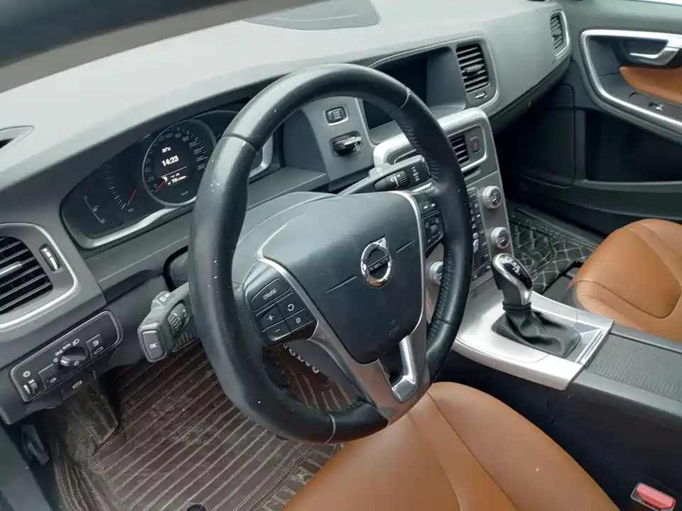 Volvo S60
