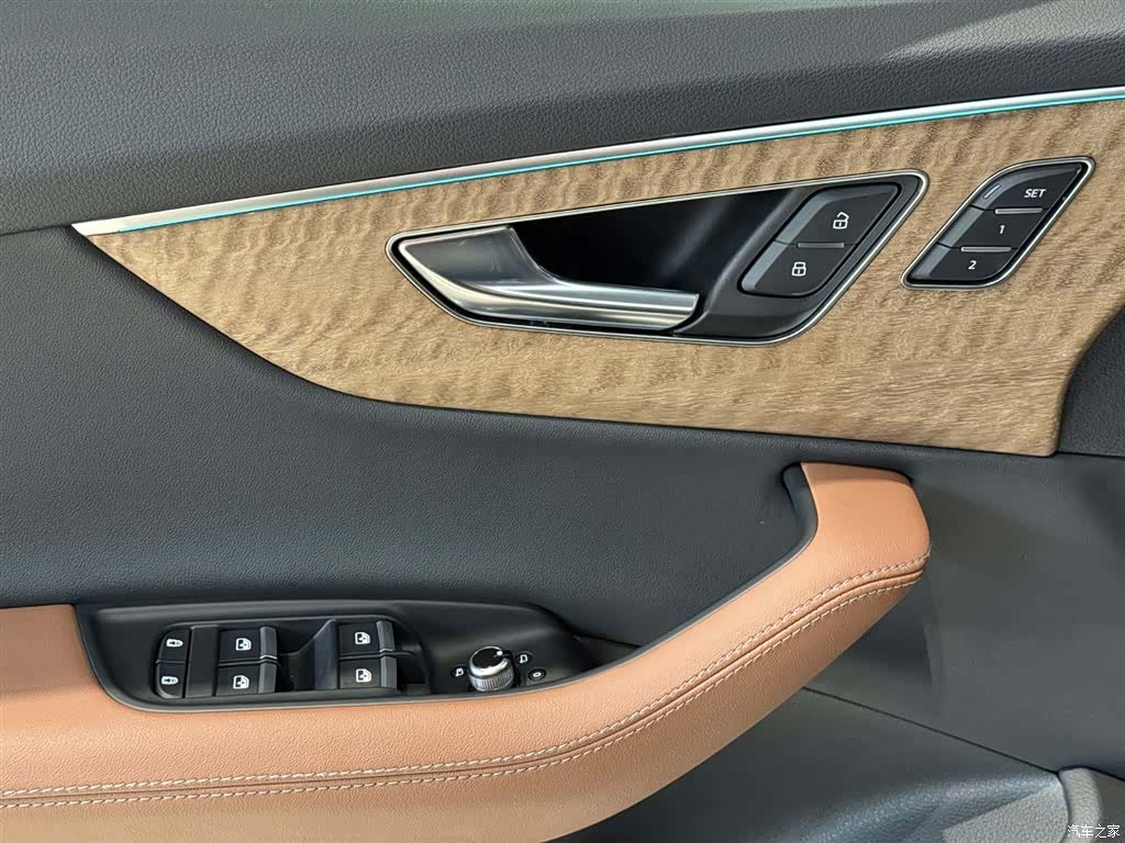 Audi Q7, 2025 25