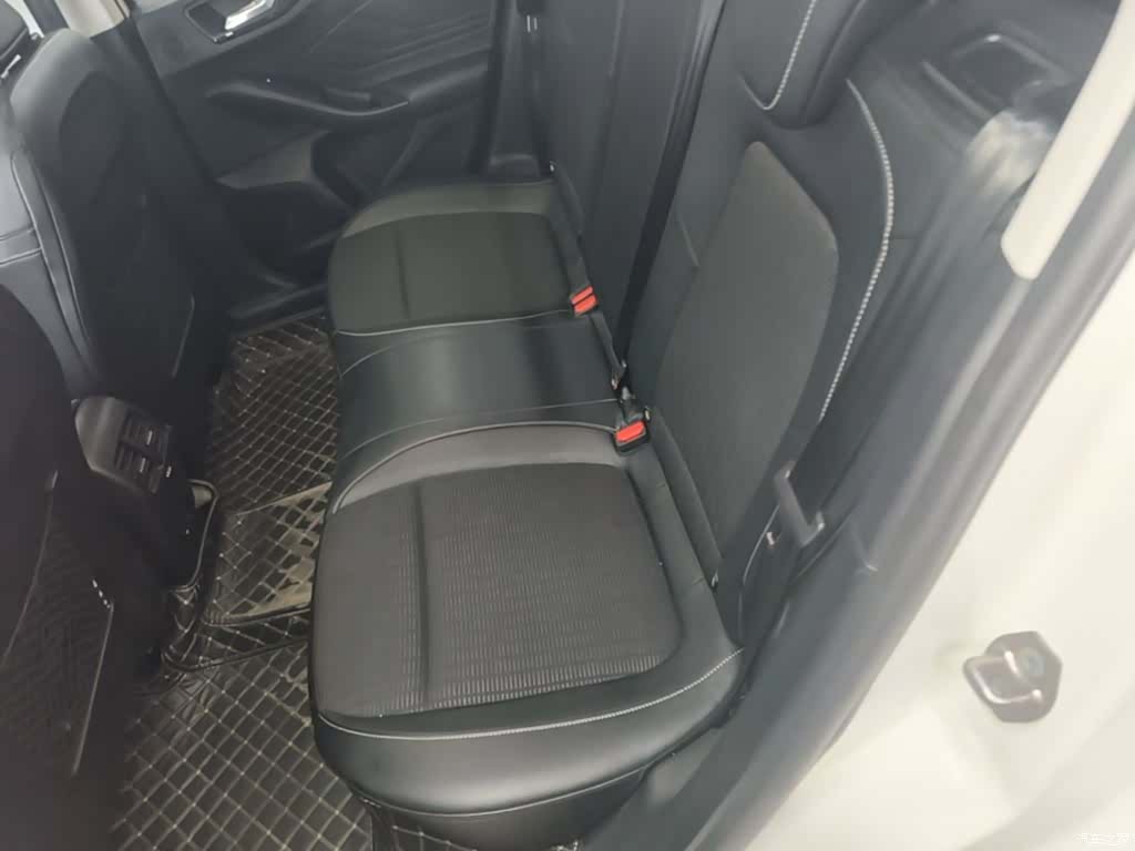 Ford Focus, 2021 24
