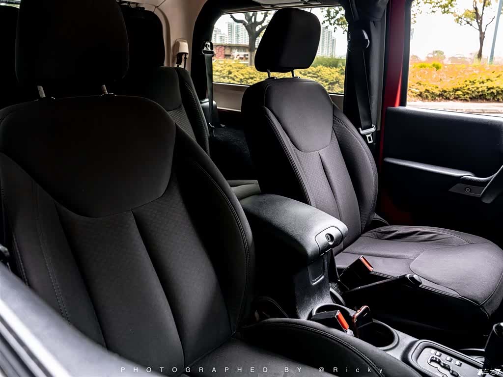 Jeep Wrangler, 2016 8
