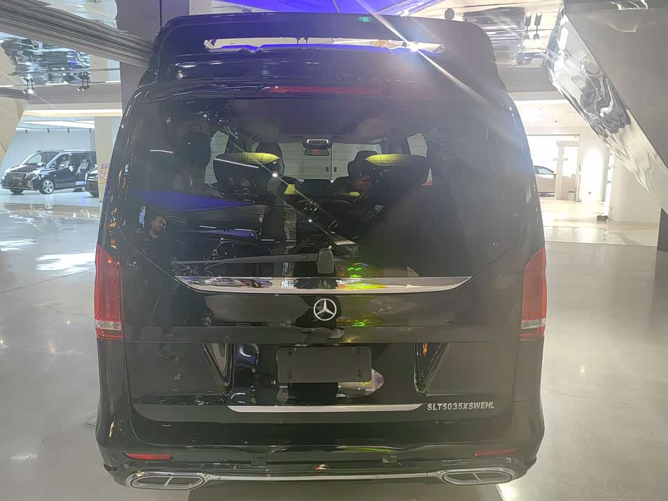 Mercedes-Benz V-class