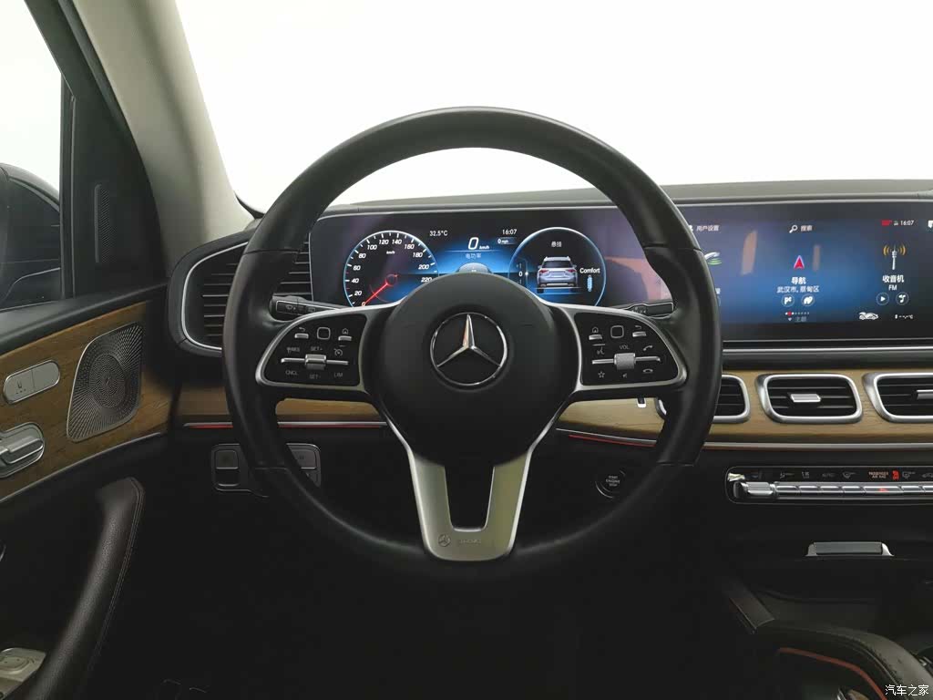 Mercedes-Benz GLE, 2022 11