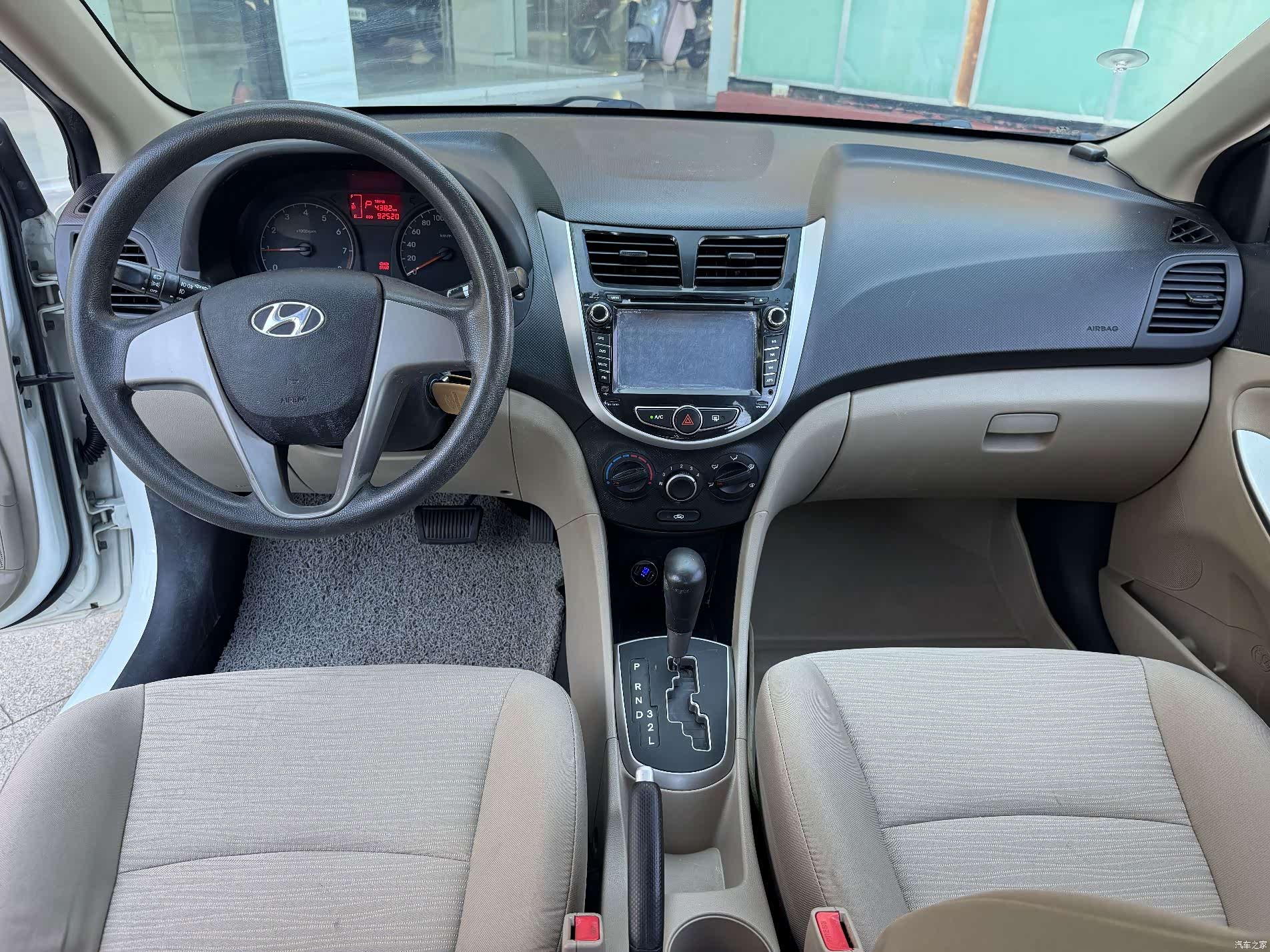 Hyundai GLS, 2016 8