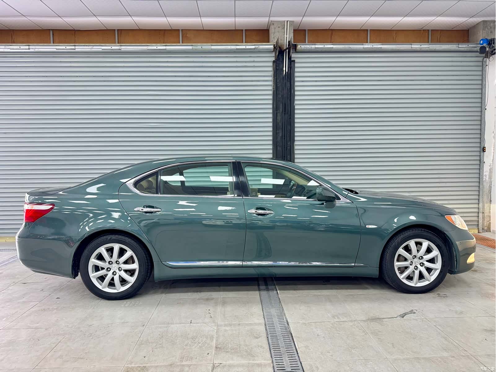 Lexus LS, 2007 9