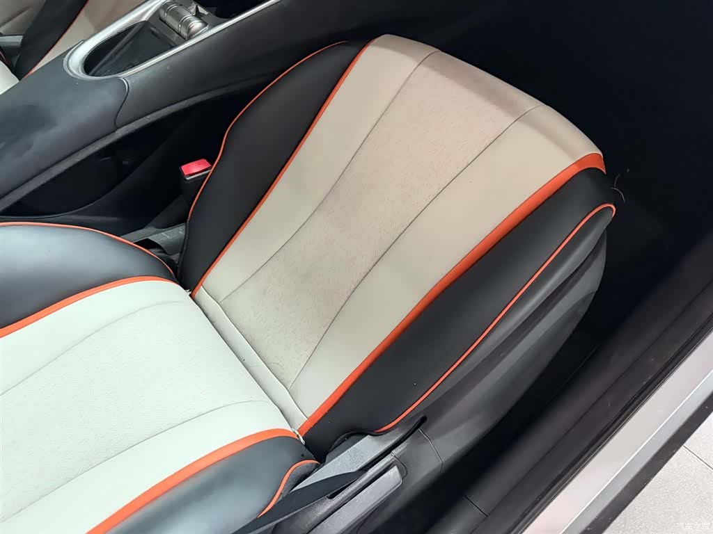 BYD Dolphin, 2022 18