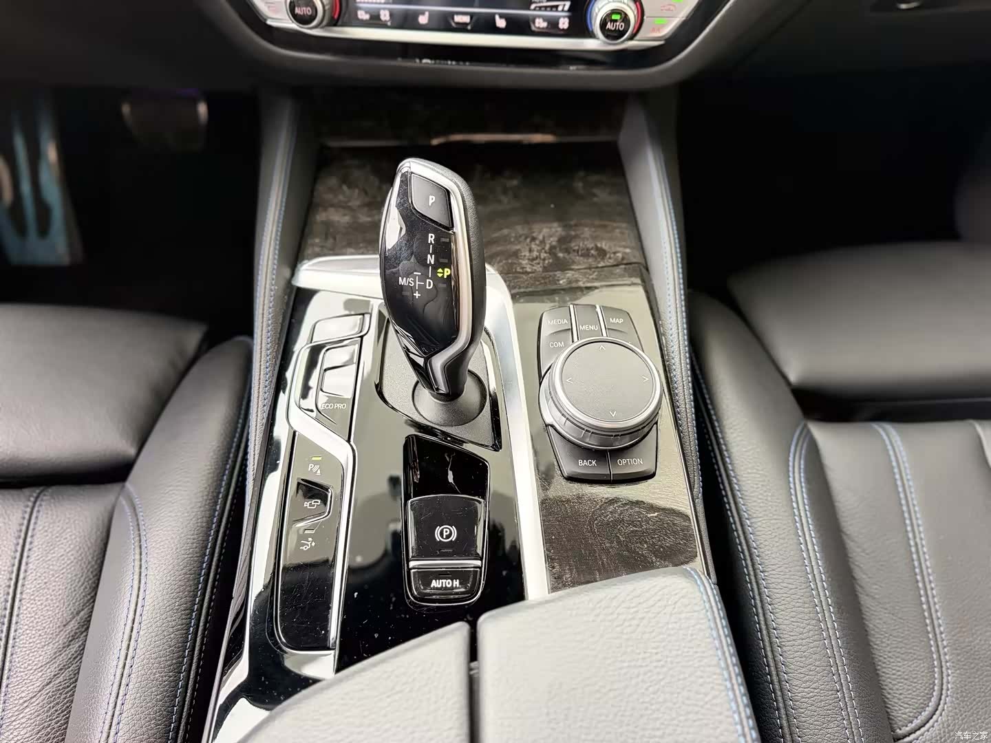 BMW 6 Series GT, 2022 12