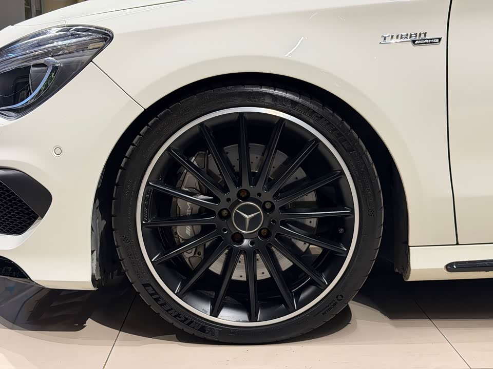 Mercedes-Benz CLA AMG
