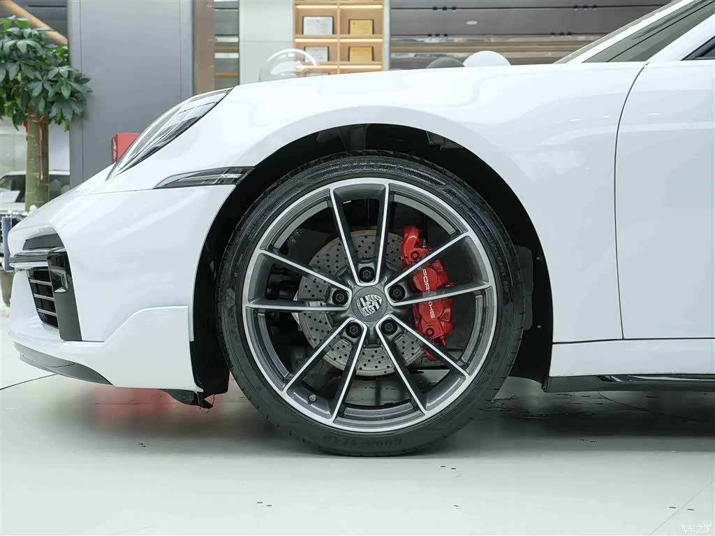 Porsche 911, 2023 25
