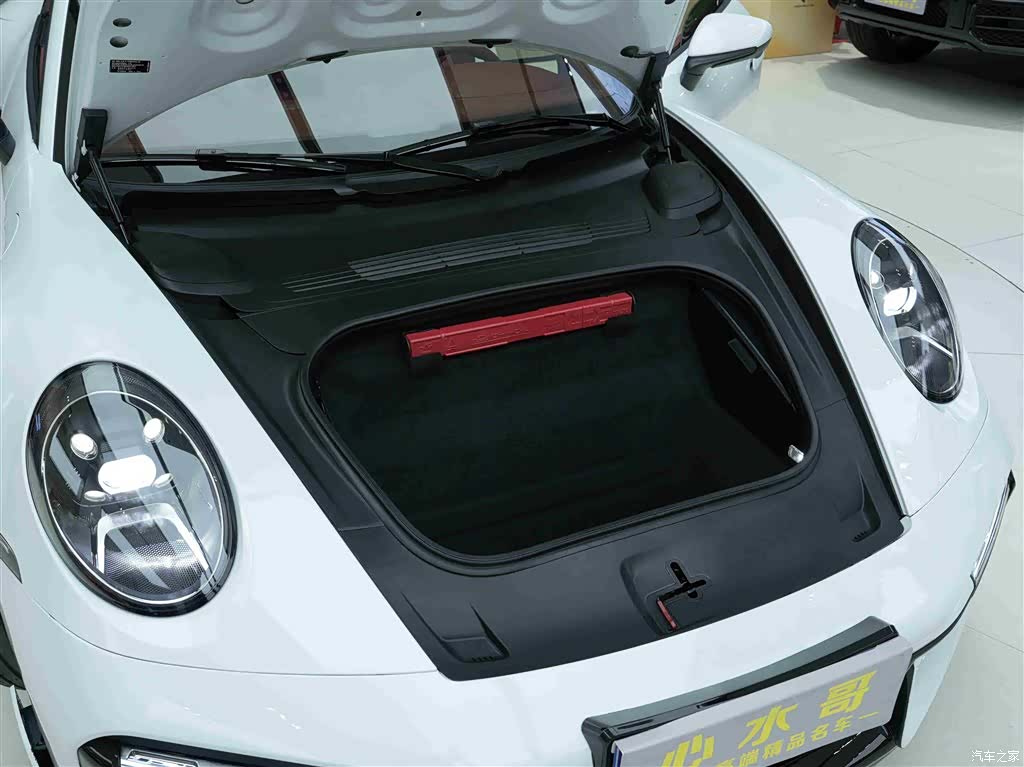 Porsche 911, 2023 26