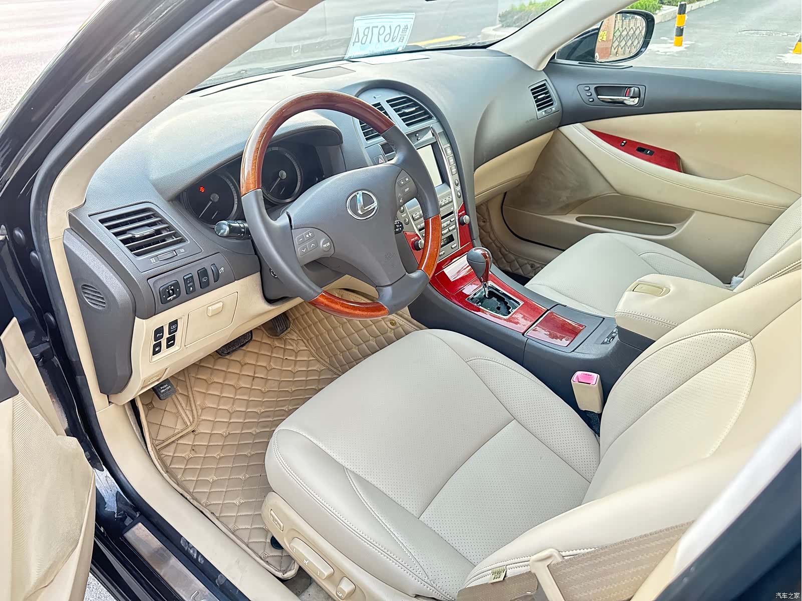 Lexus ES, 2009 7