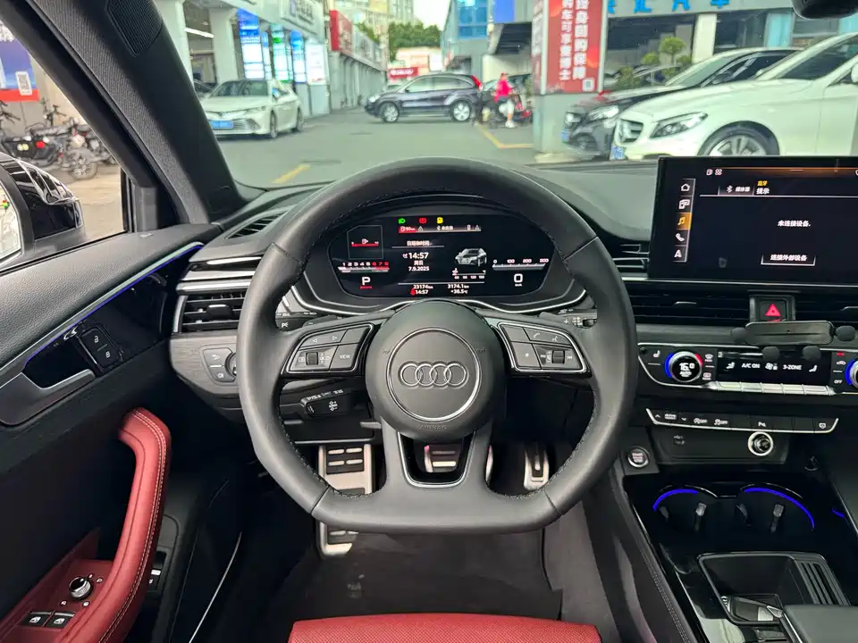 Audi A4L