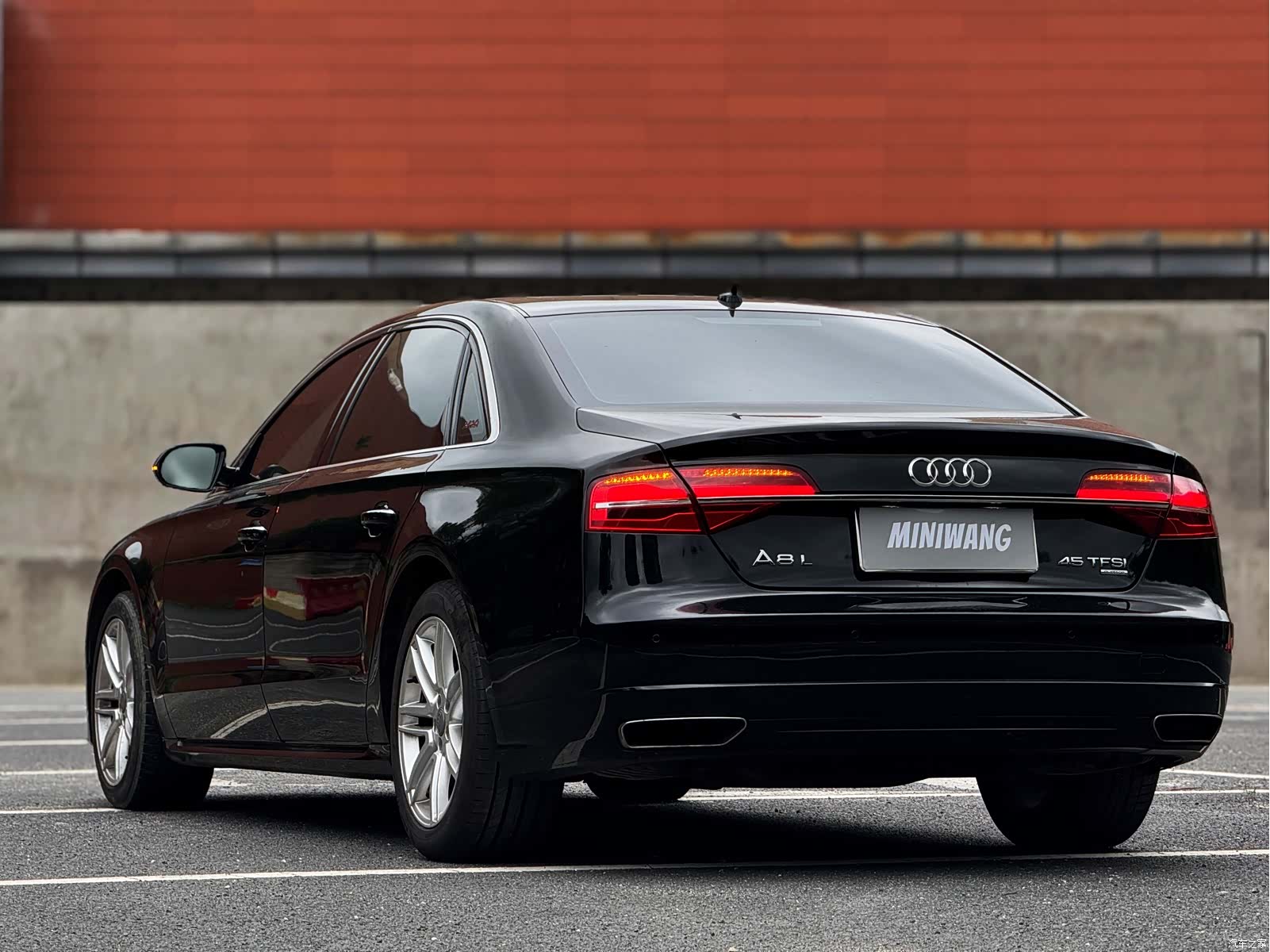 Audi A8L, 2017 6