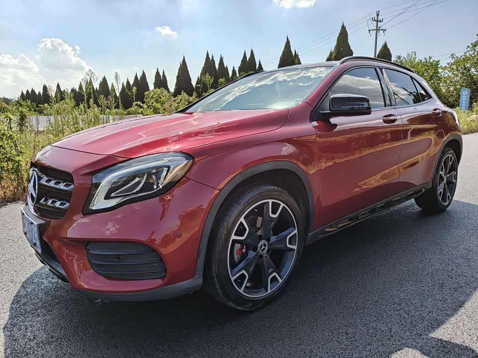 Mercedes-Benz GLA