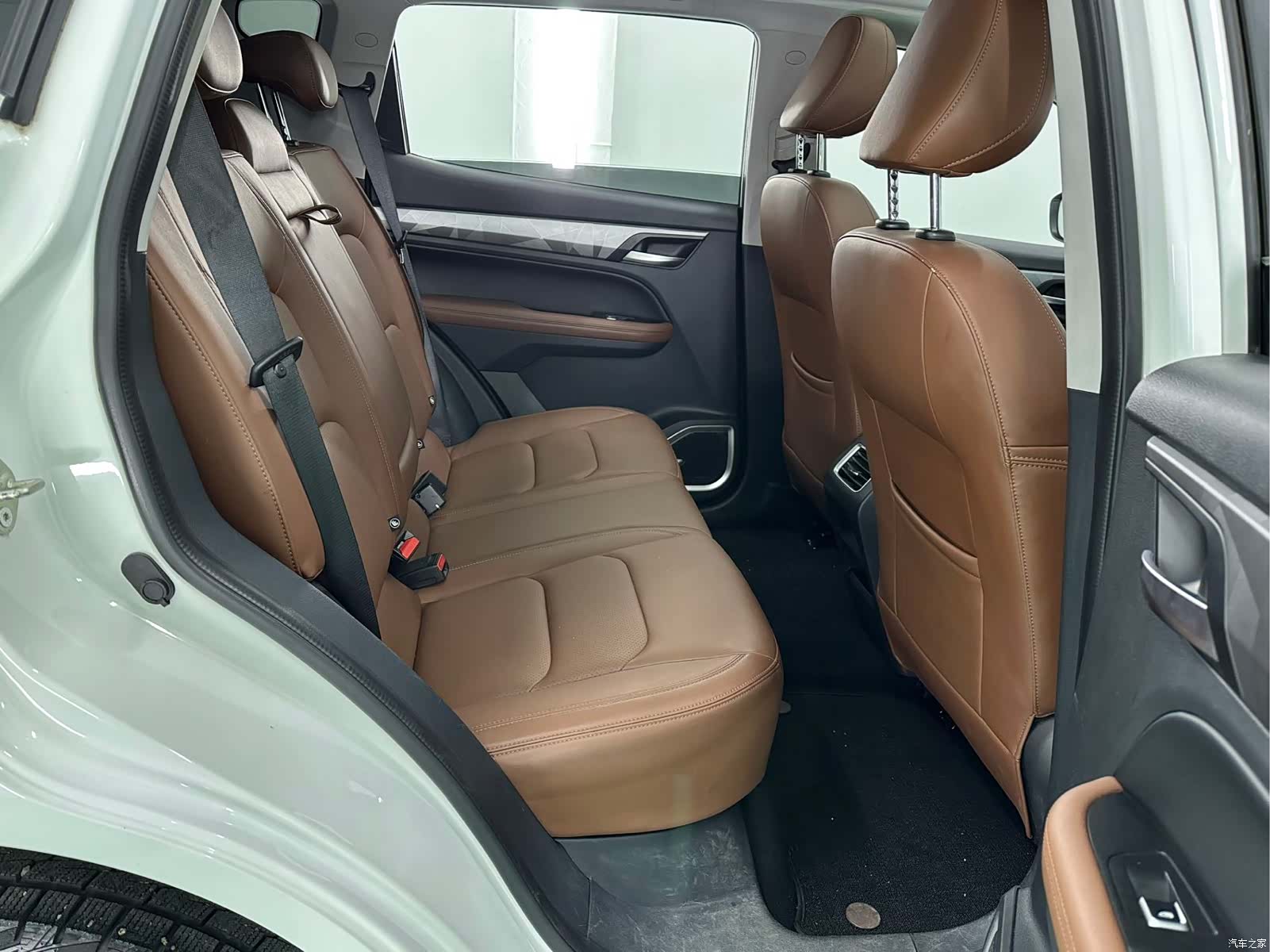 Geely X6, 2023 20