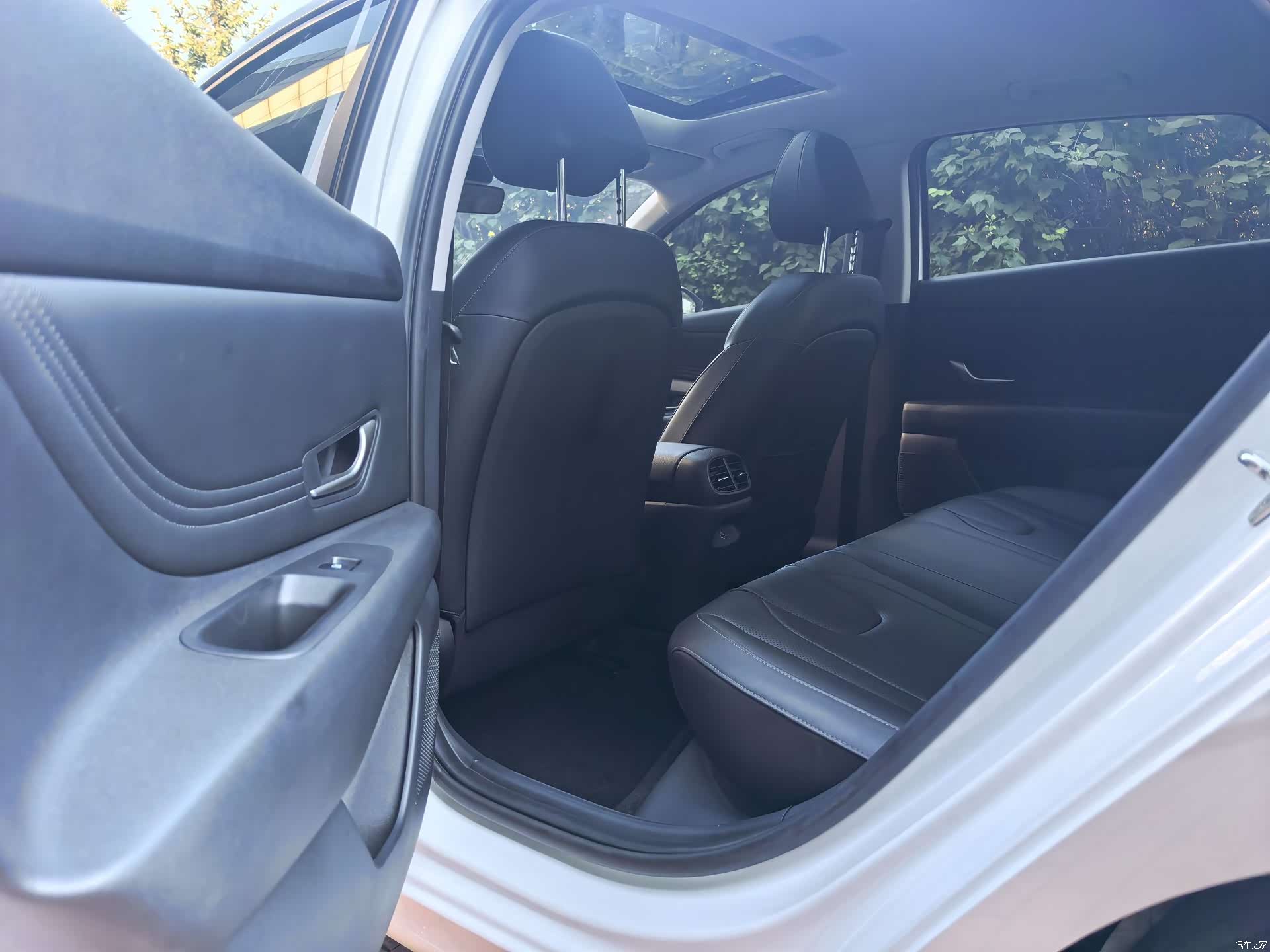 Hyundai Elantra, 2022 6