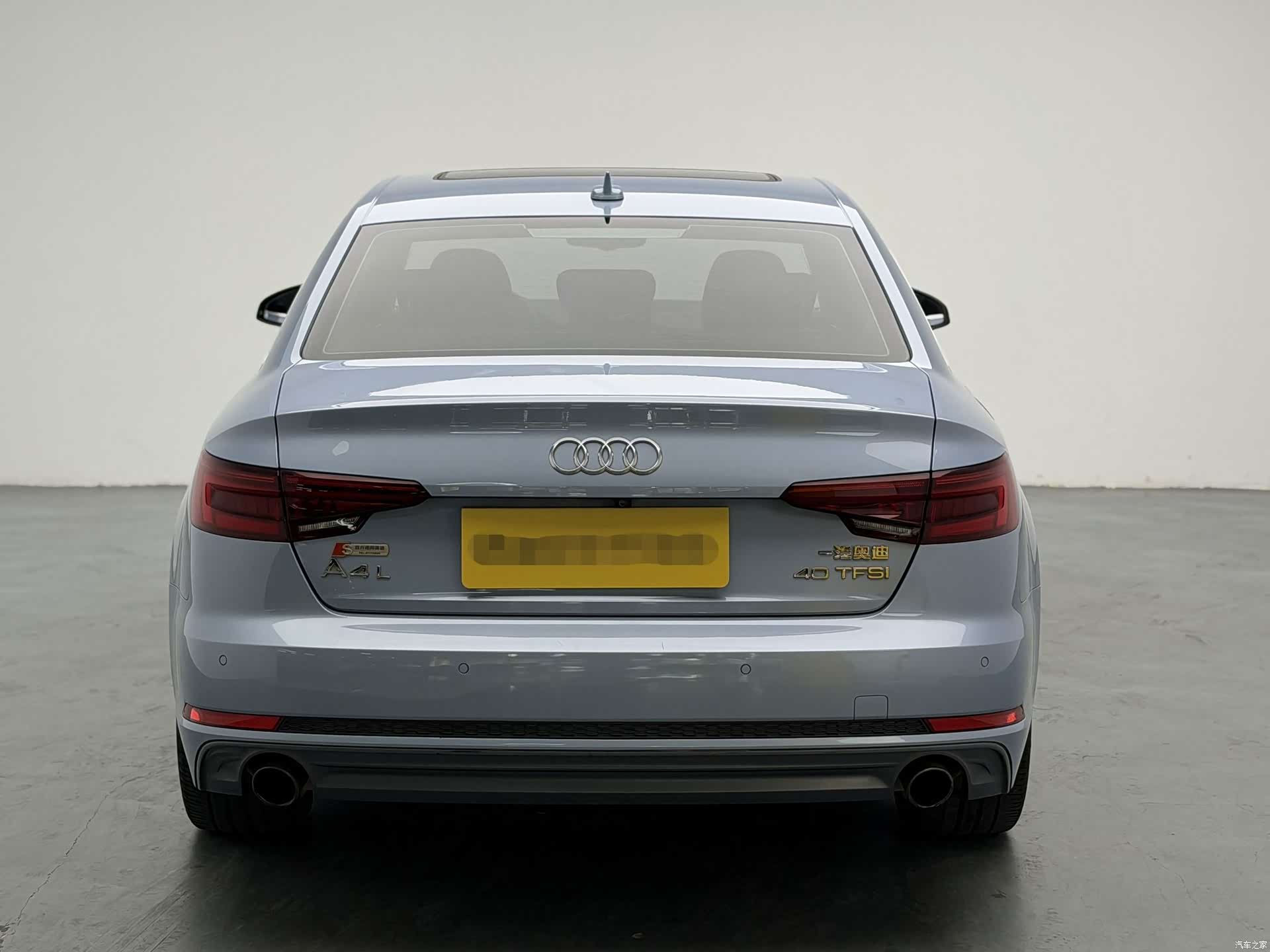 Audi A4L, 2018 все фото