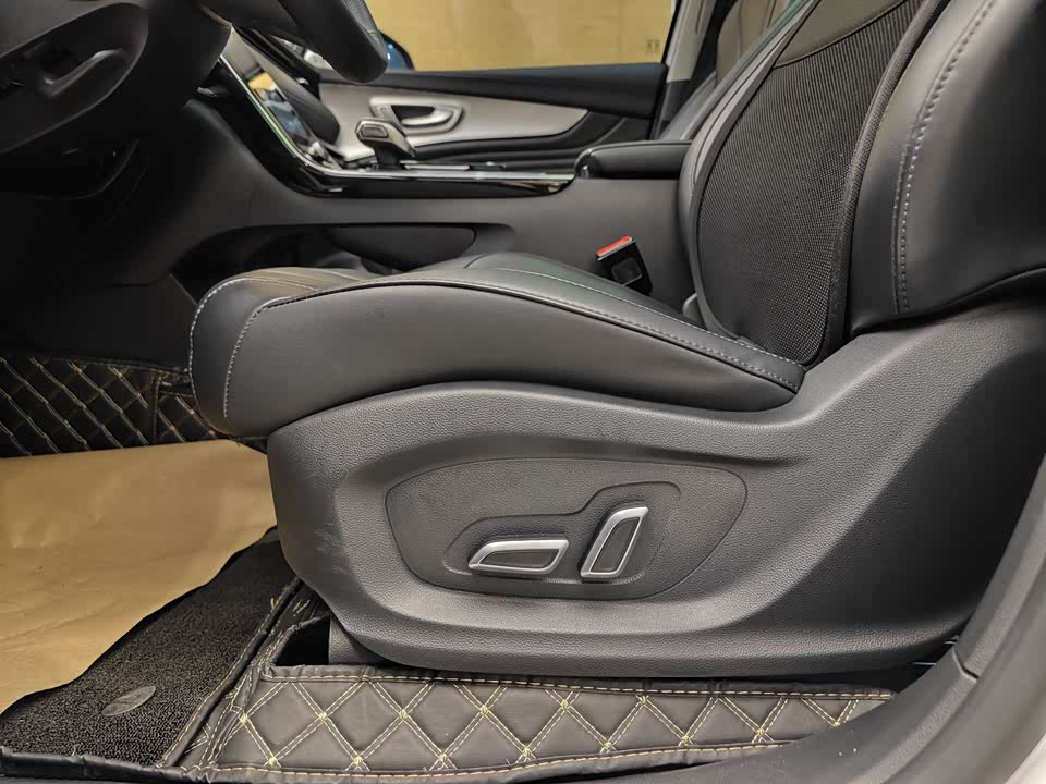 Roewe RX5 MAX