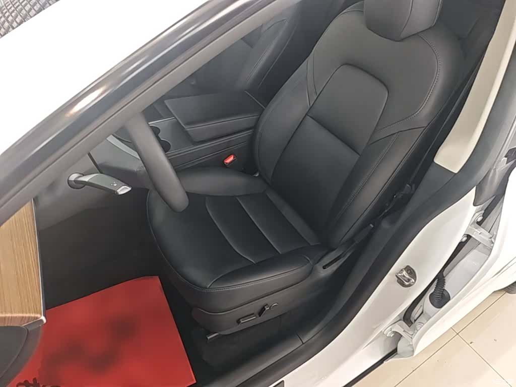 Tesla Model Y, 2022 15