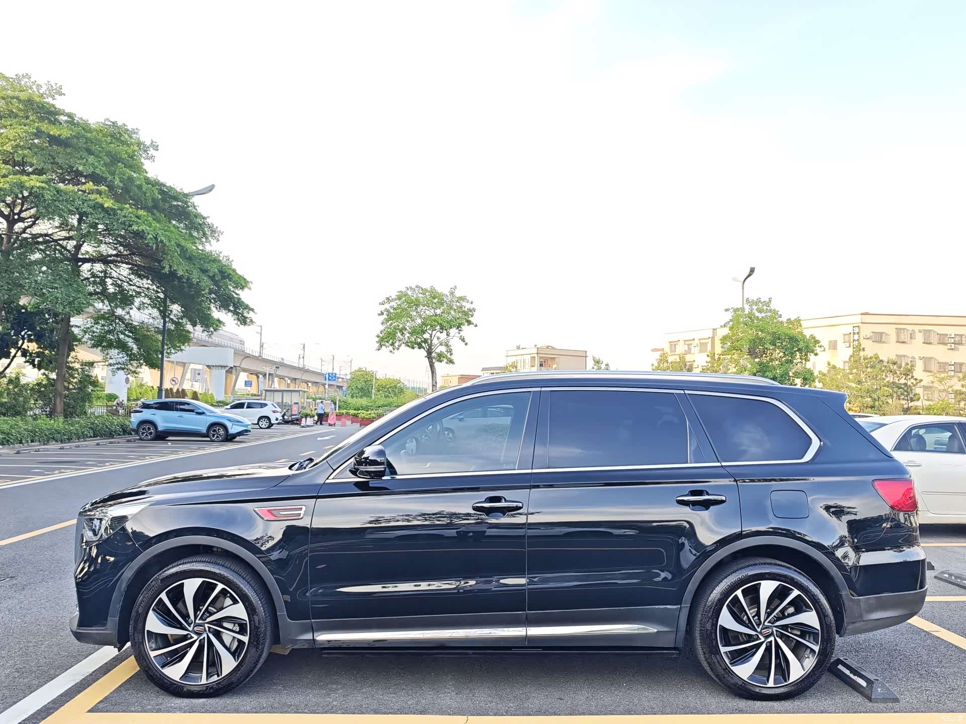 Hongqi HS7, 2021 21