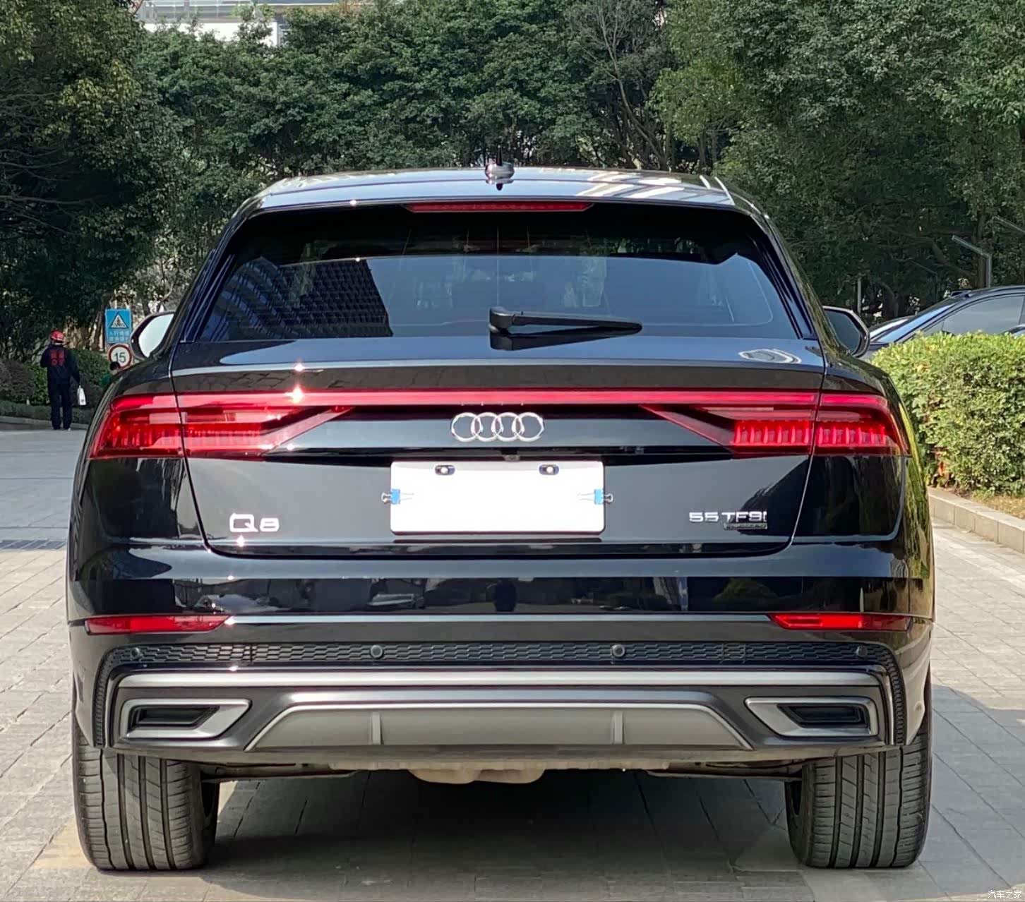 Audi Q8, 2021 4