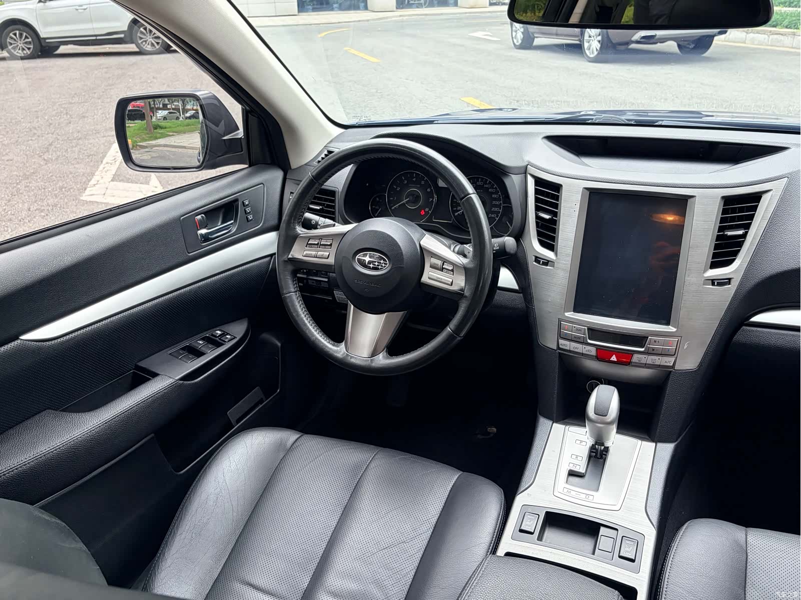 Subaru Legacy, 2010 8