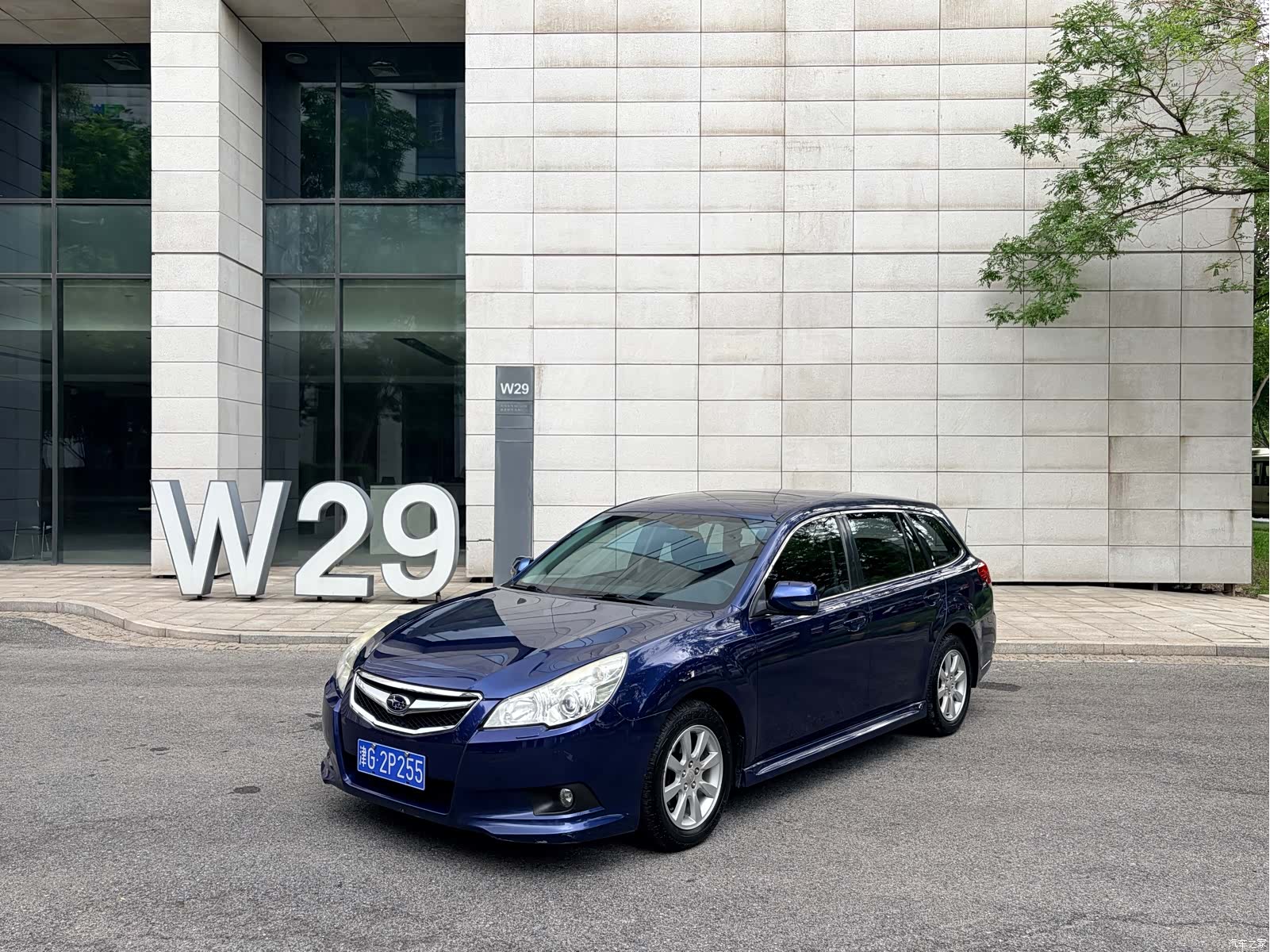 Subaru Legacy, 2010 1