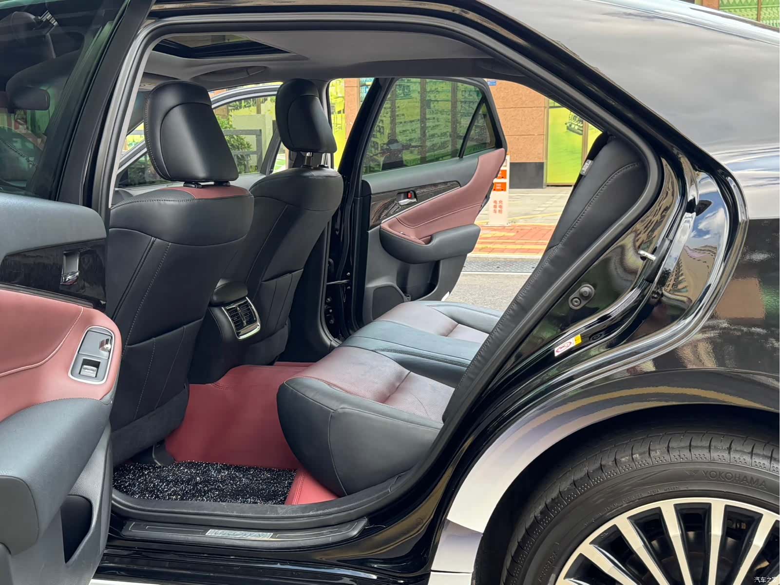 Toyota Crown, 2019 8