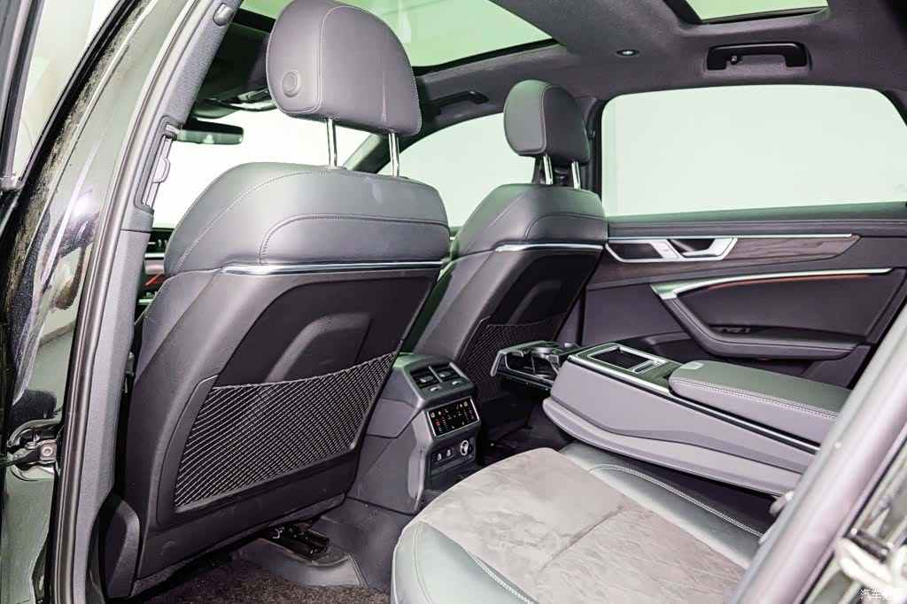 Audi A6L, 2024 17